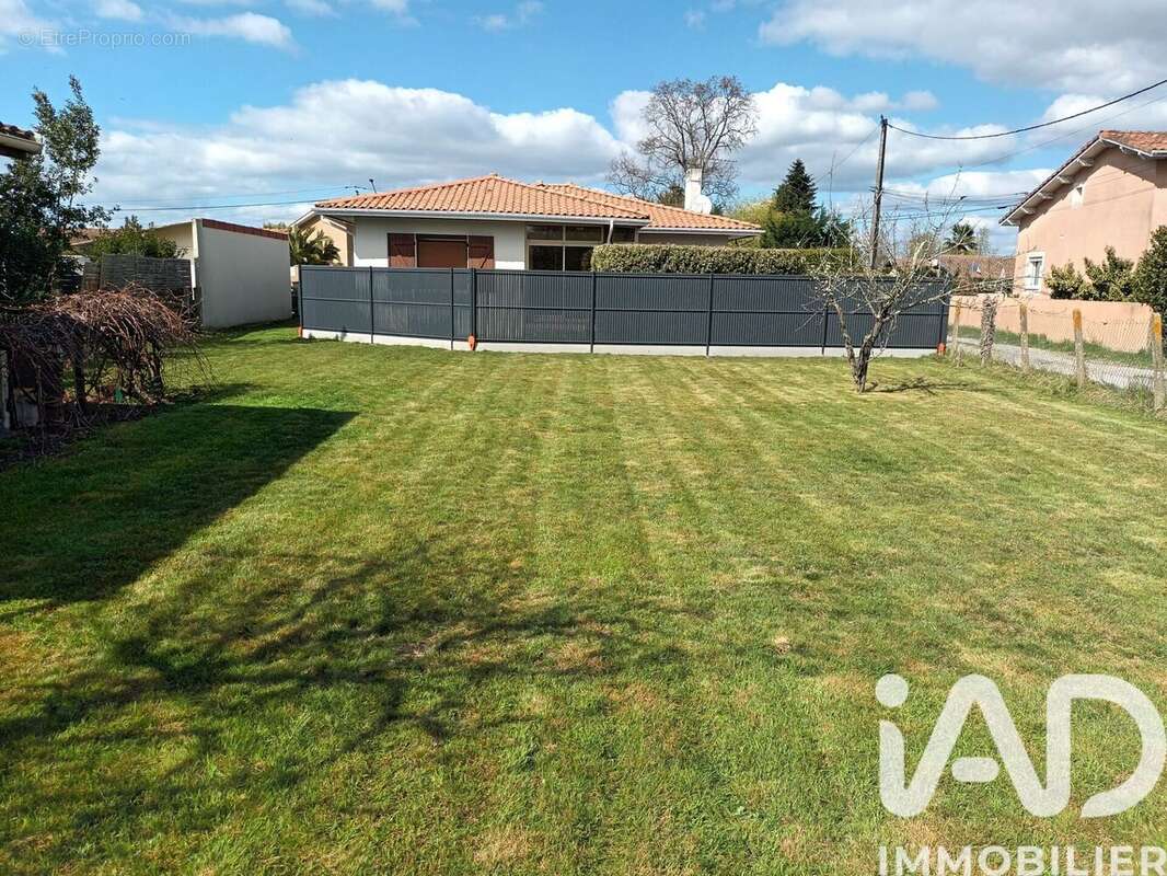 Photo 2 - Terrain à GUJAN-MESTRAS