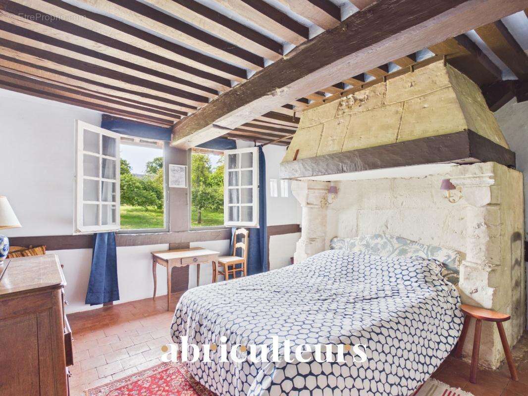 Propriété normande de caractère avec vastes dépendances en vente à Saint-Julien-sur-Calonne (14130) - photo 12