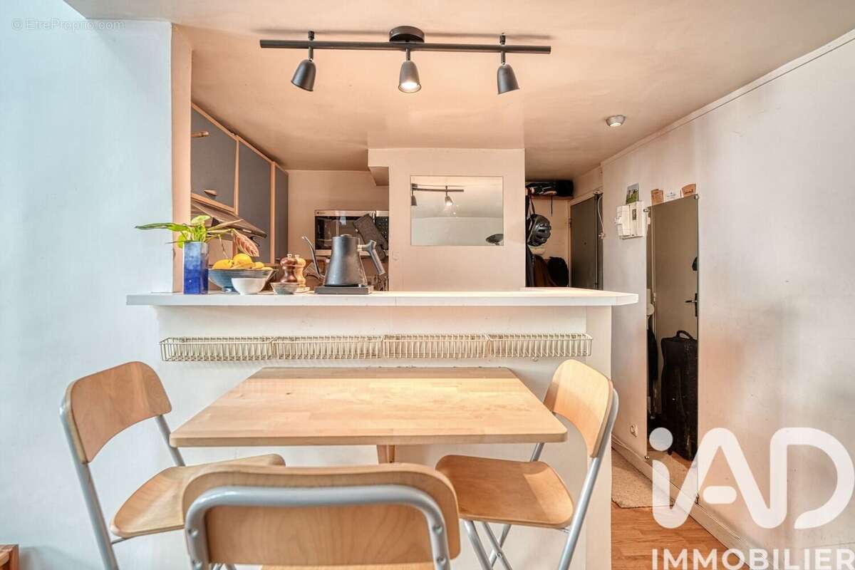 Photo 4 - Appartement à PARIS-10E