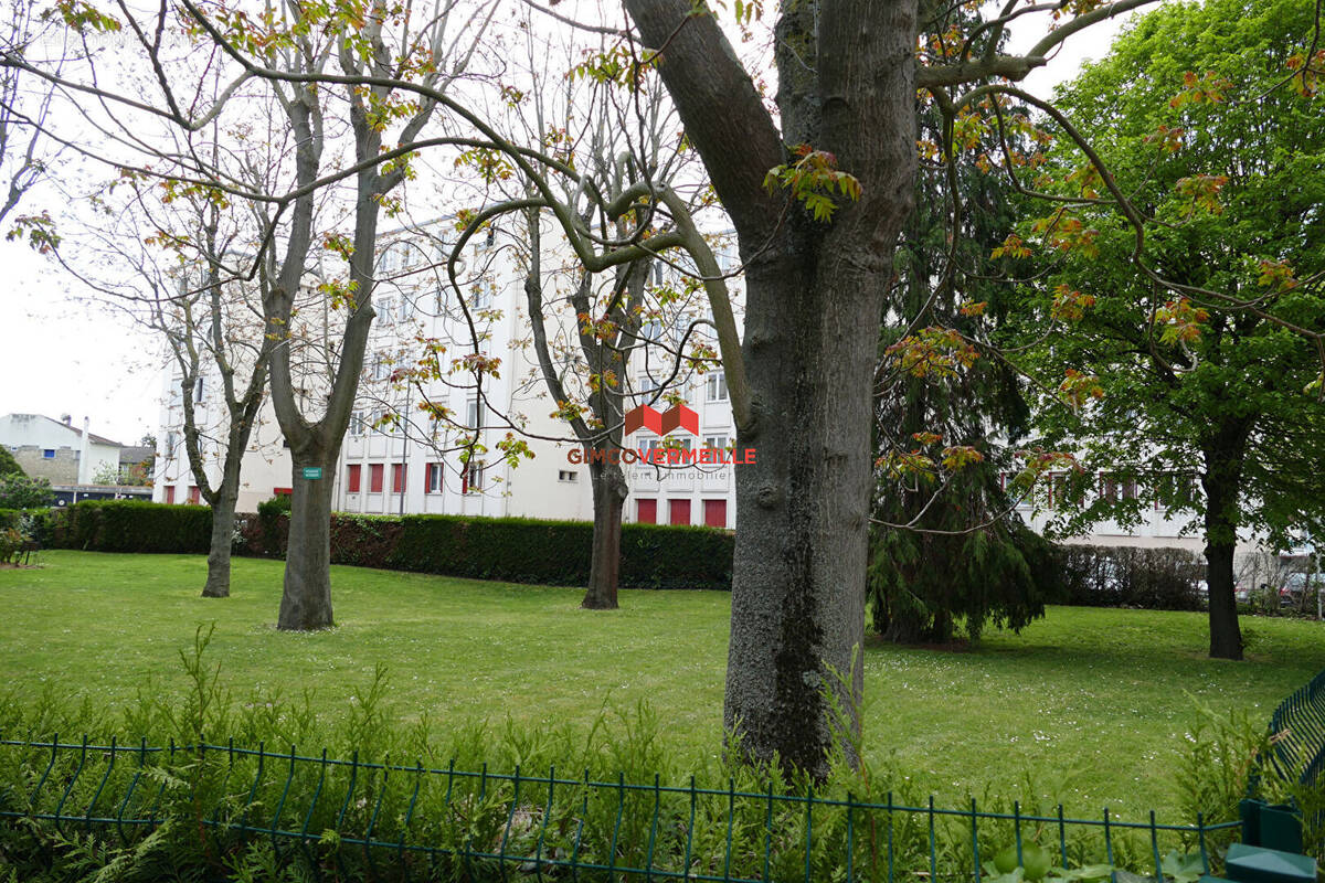 Appartement à RUEIL-MALMAISON