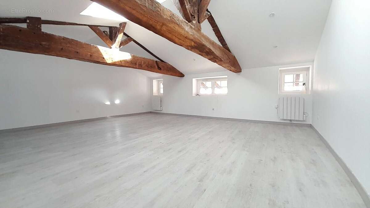 Maison à BELLEVILLE