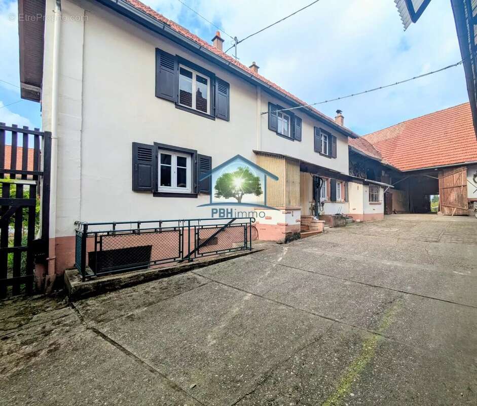 Maison à OBERMODERN-ZUTZENDORF