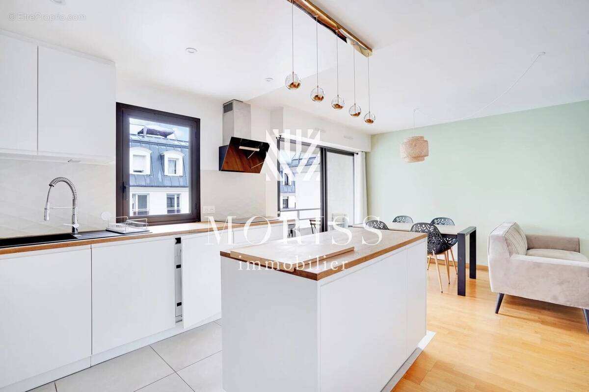 Appartement à PARIS-11E