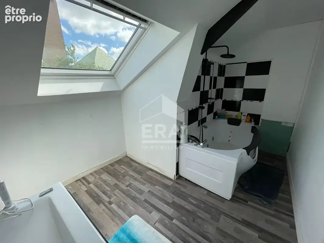 Immeuble de rapport Dunkerque local commercial loué et Duplex 2 chambres - photo 8