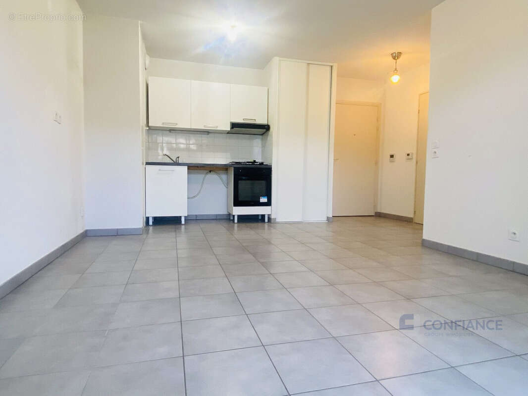 Appartement à RILLIEUX-LA-PAPE