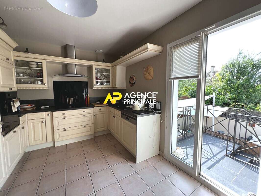 Maison Argenteuil - Coteaux 6 pièces de 110m² de 4 chambres - photo 4