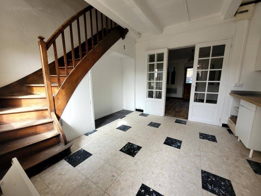 Appartement à DOZULE