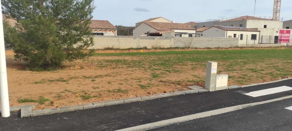 Terrain à CESSENON-SUR-ORB