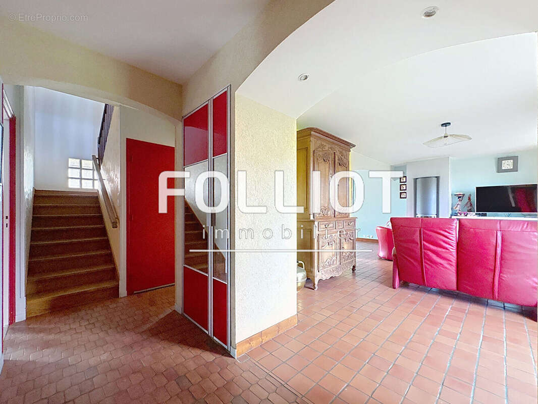 Maison à SAINT-GEORGES-D&#039;ELLE