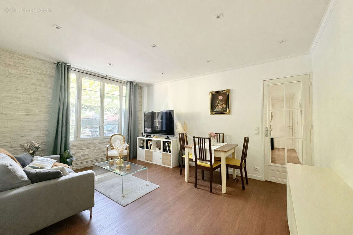 Appartement à LE PERREUX-SUR-MARNE
