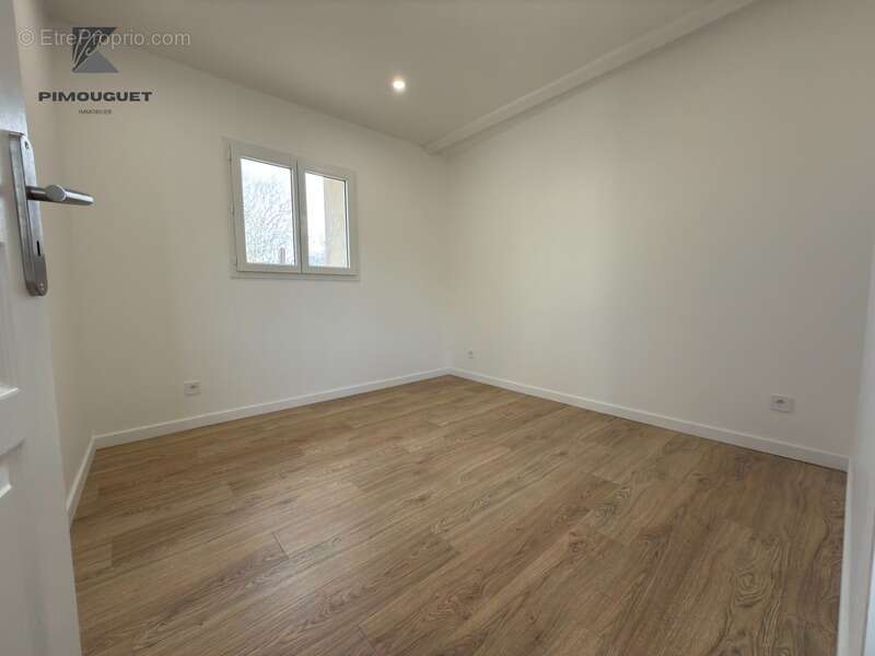 Maison à SAINT-EMILION