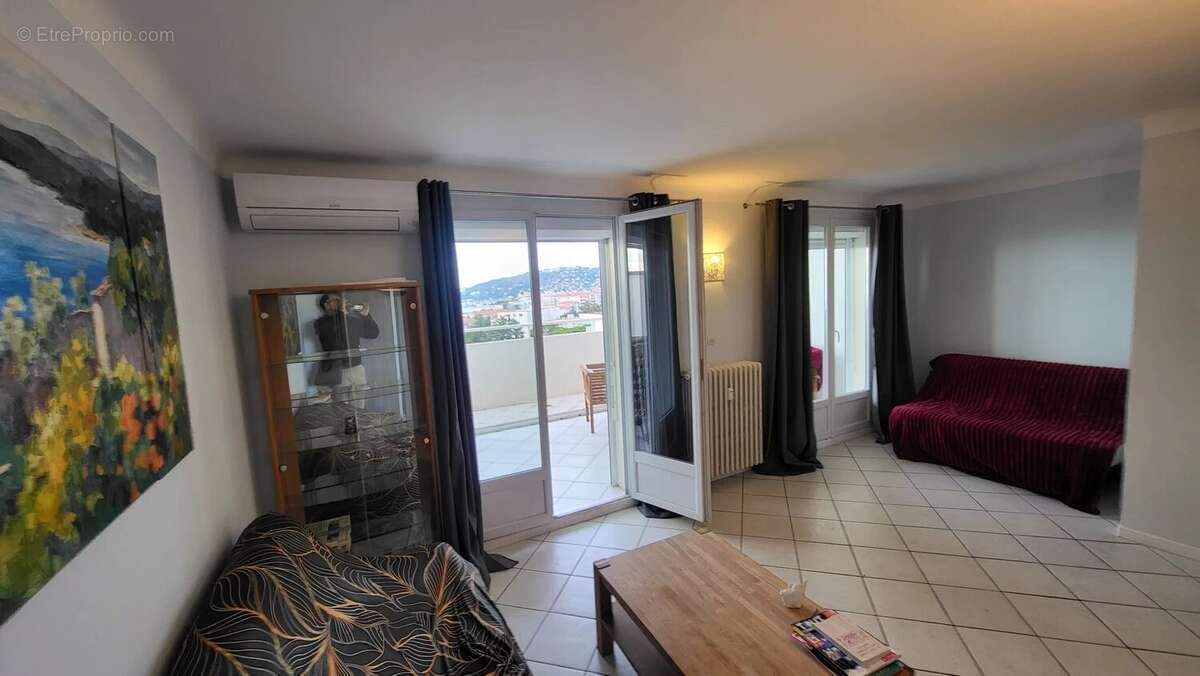 Grand T2 avec vue mer panoramique à Juan les Pins - photo 6