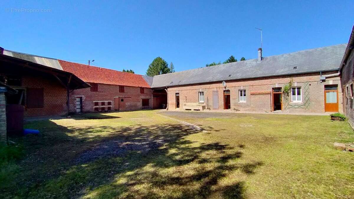 Maison à DOMART-EN-PONTHIEU