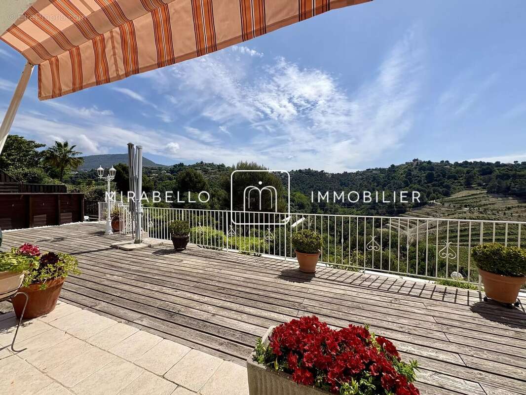 Maison 193 m² à Colomars  - photo 18