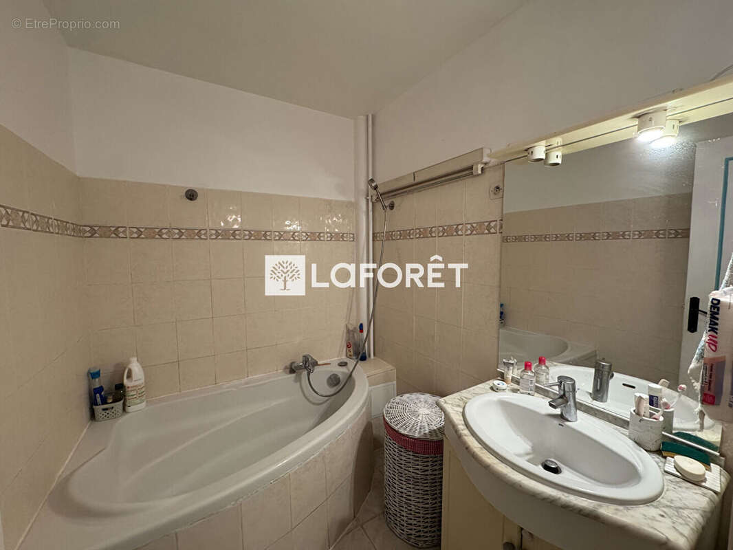 Appartement à RUEIL-MALMAISON