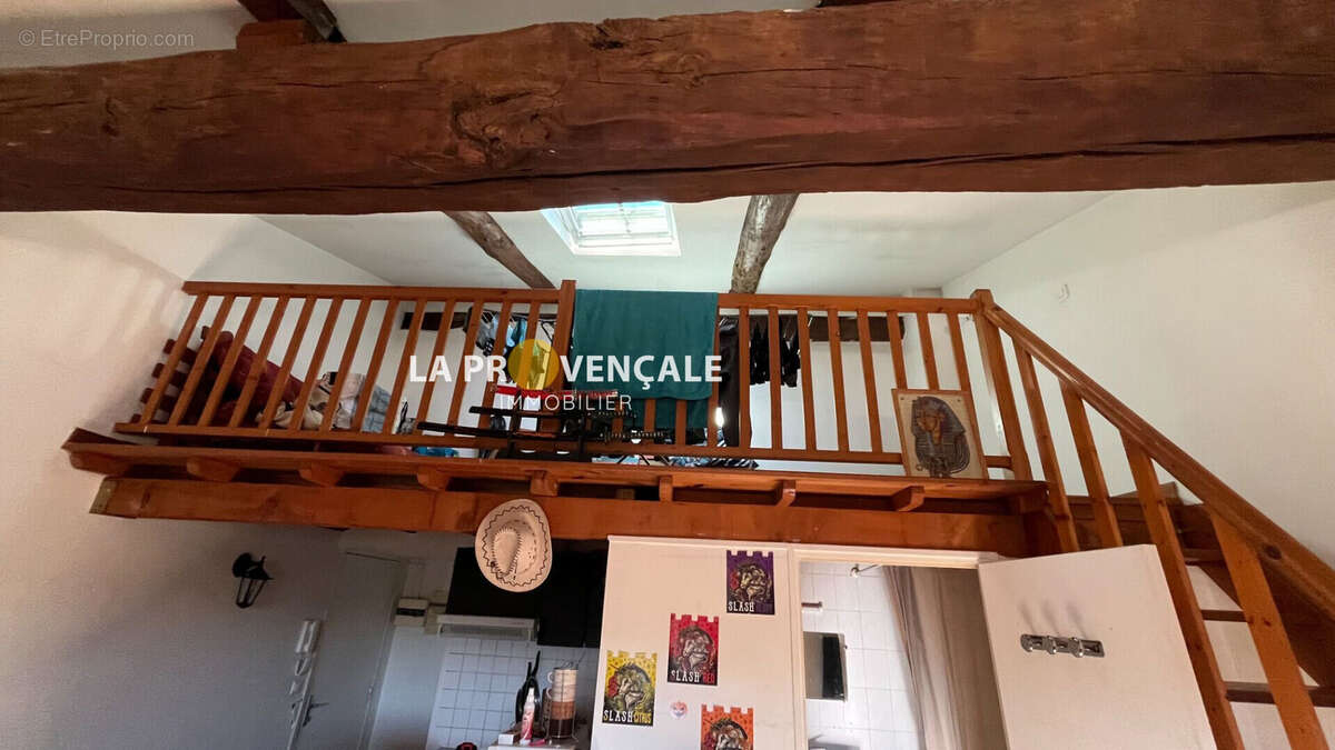 Appartement à POURCIEUX