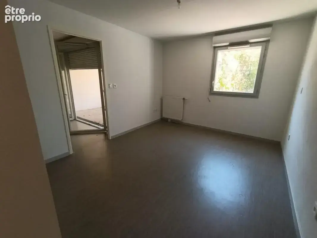 Appartement t2 en rez de jardin - photo 3
