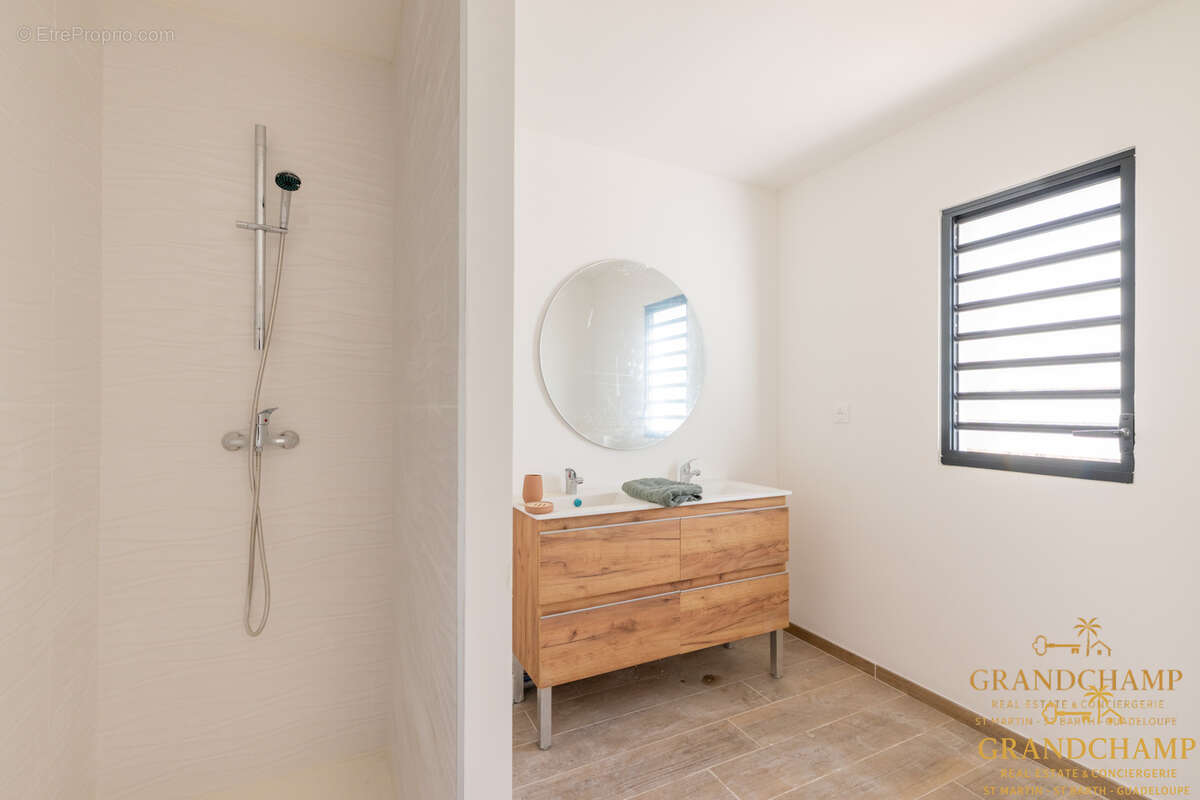 Villa T4 neuve + piscine   CUL DE SAC - photo 9