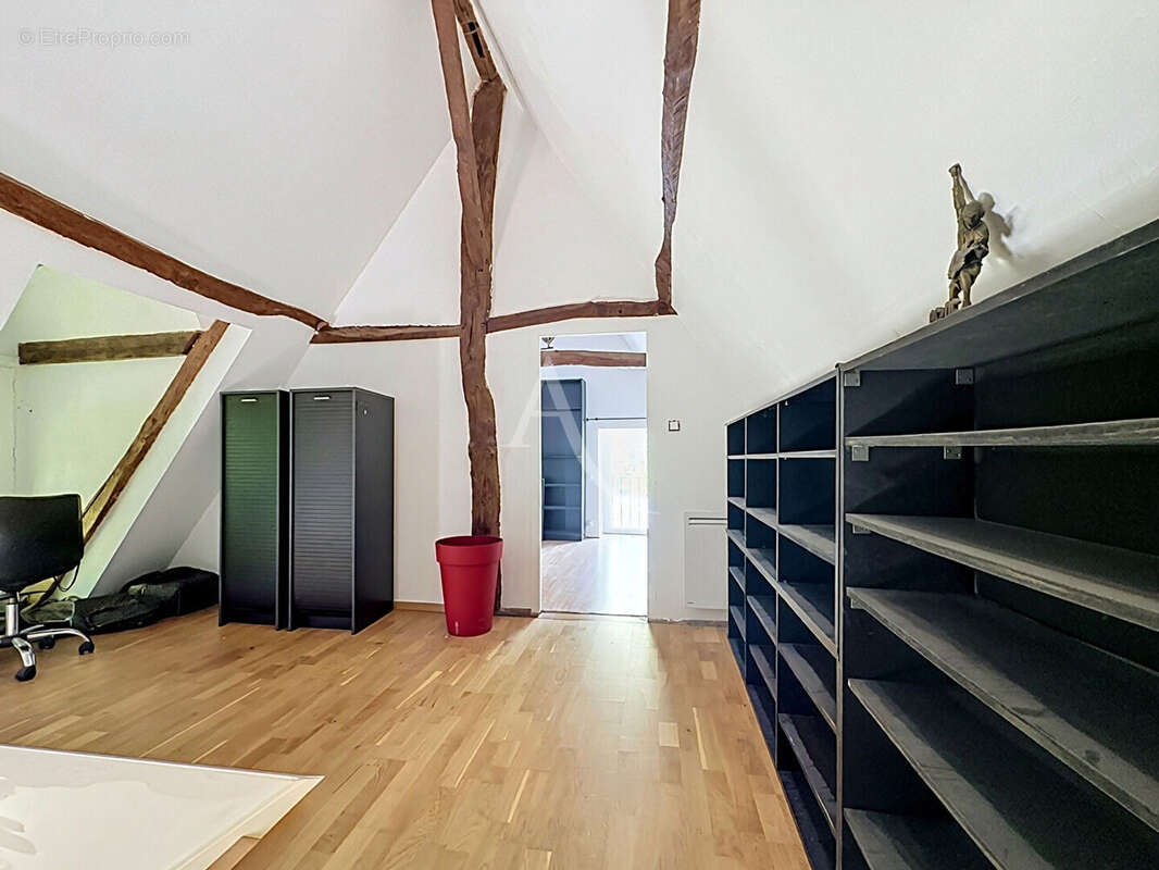 Une maison de caractère dans un environnement privilégié à Beaufort en Anjou - photo 7