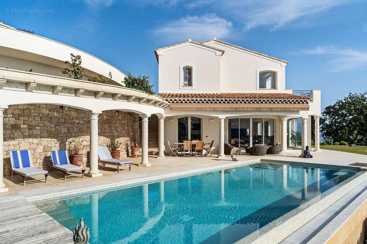 Maison à ROQUEBRUNE-CAP-MARTIN