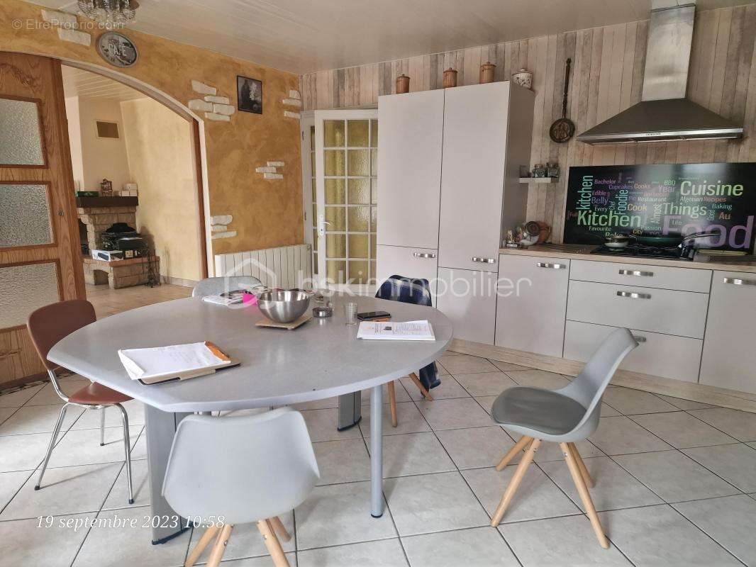 Maison à CHAMPIGNY-LE-SEC