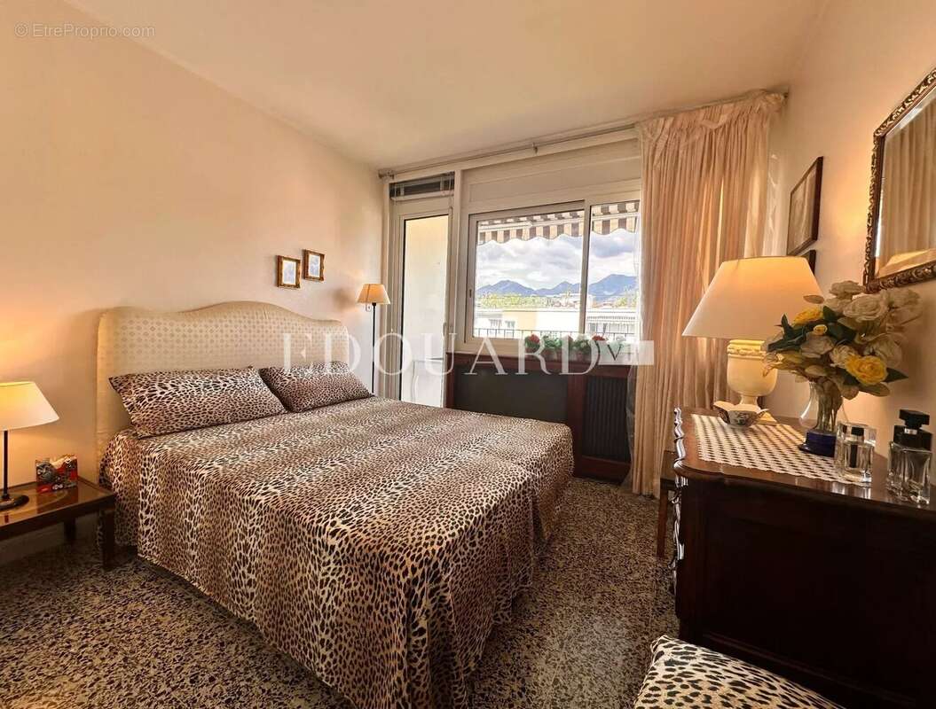 Appartement à ROQUEBRUNE-CAP-MARTIN