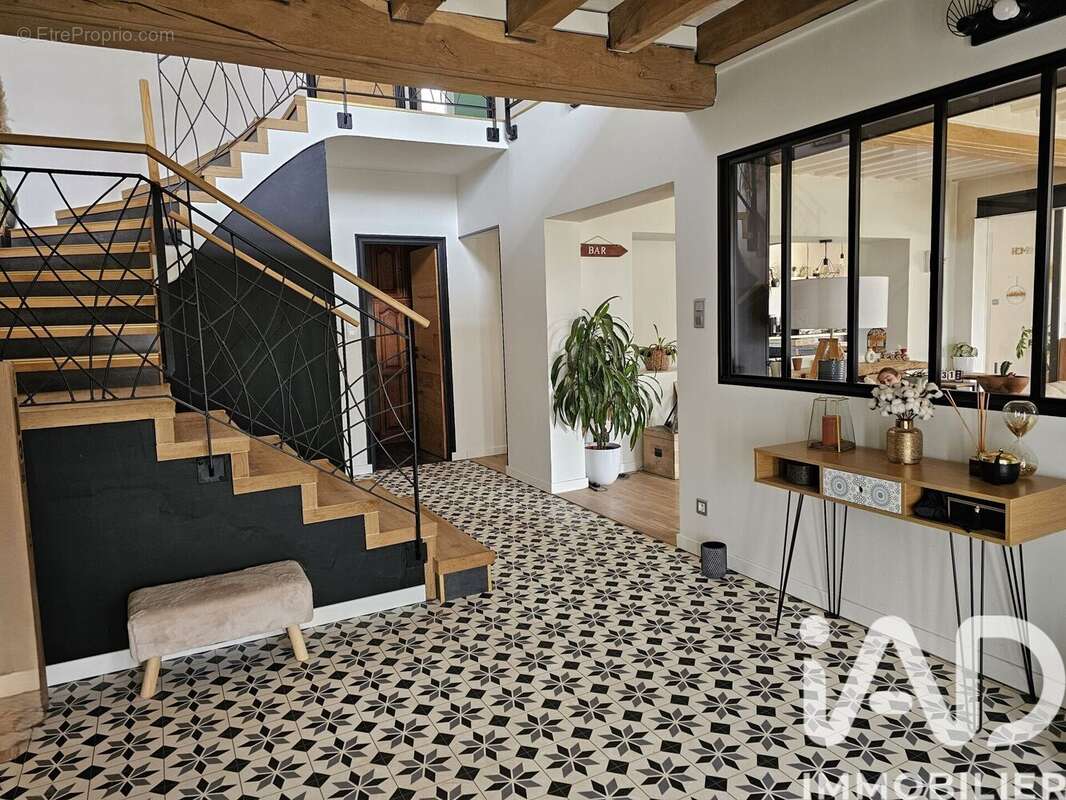 Photo 3 - Maison à MONTCEAU-LES-MINES