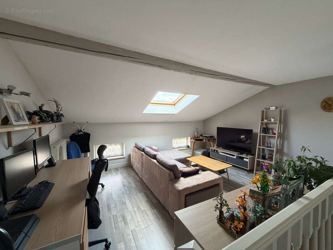 Maison à ARS-SUR-MOSELLE