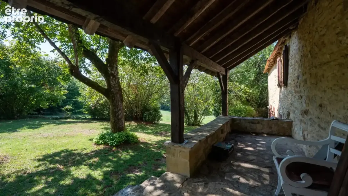Secteur GOURDON - Propriété de caractère authentique au calme su - photo 7