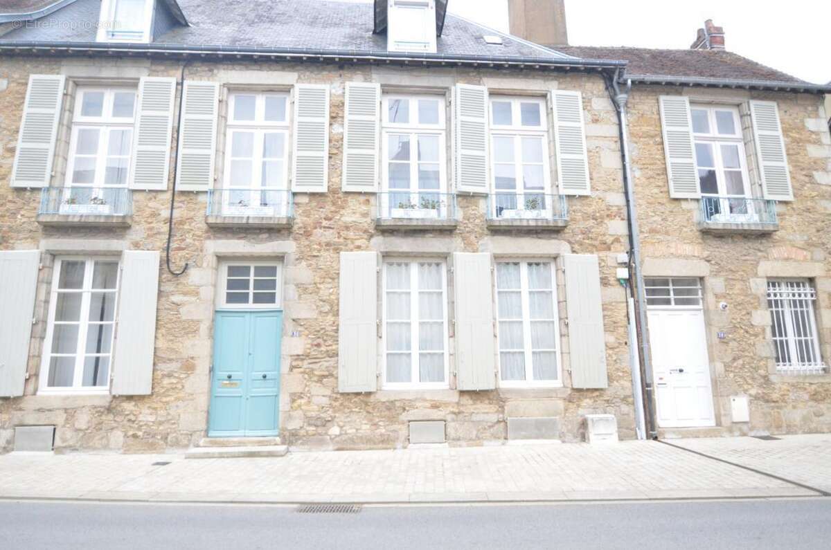 Maison hyper centre ville avec jardin - photo 14
