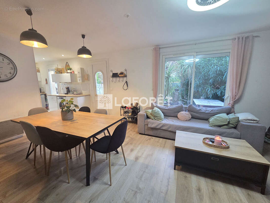 Maison à SAINT-MAXIMIN-LA-SAINTE-BAUME