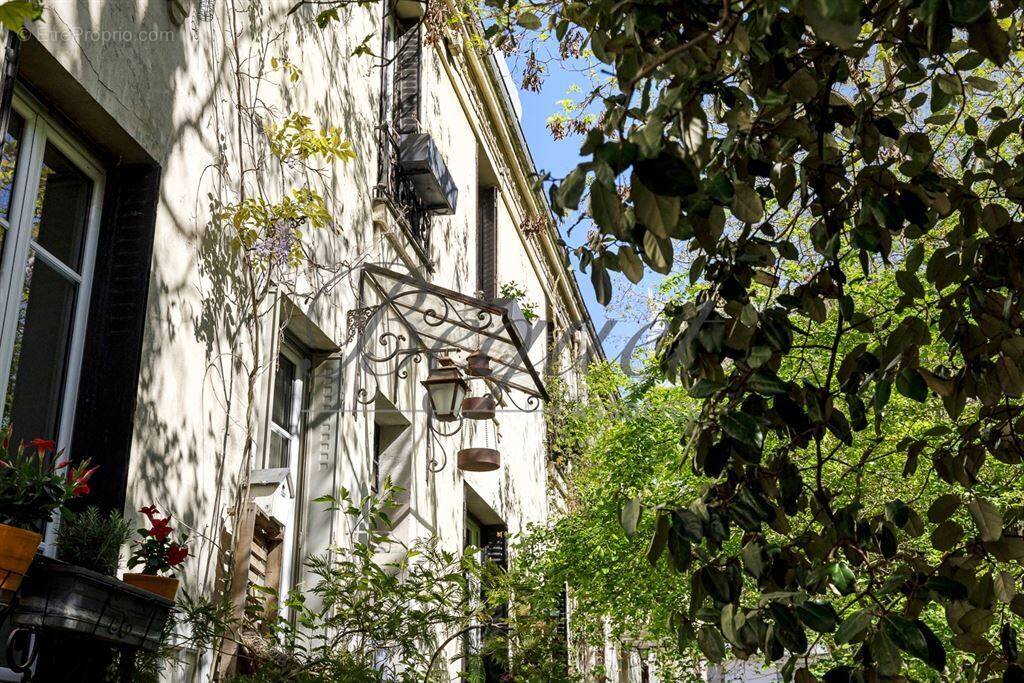Maison à PARIS-14E
