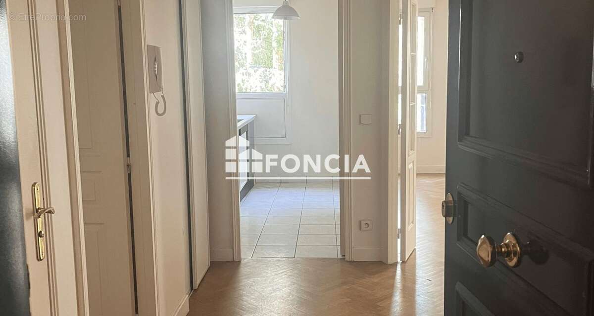 Appartement à LE PLESSIS-ROBINSON