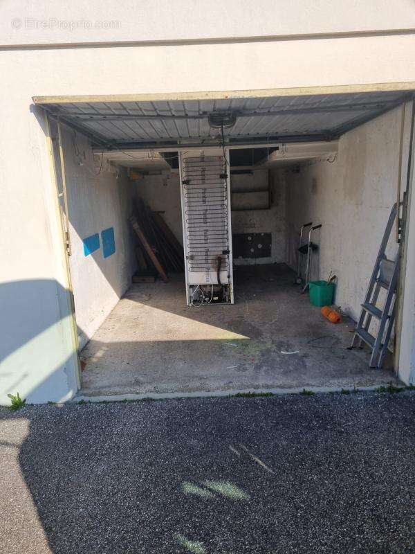 Appartement à DECINES-CHARPIEU