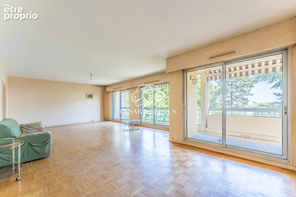 Appartement 147 m² à Sainte-Foy-Les-Lyon  - photo 7