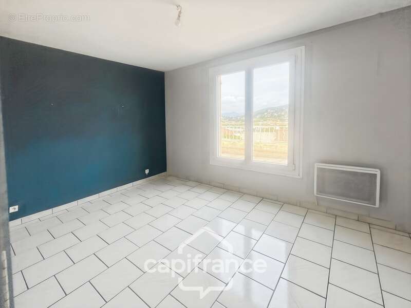 Maison à CARQUEIRANNE