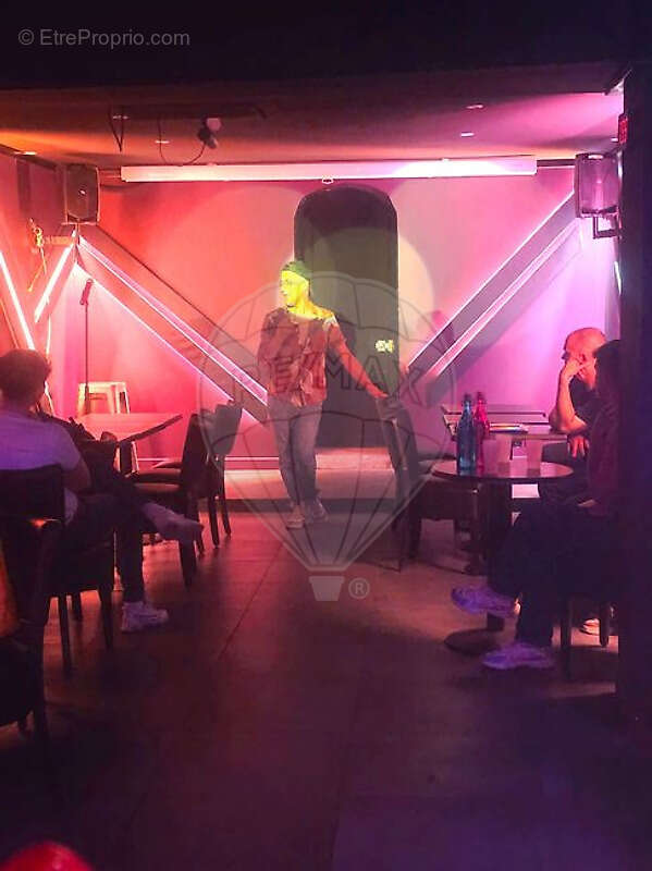 Commerce à PARIS-20E