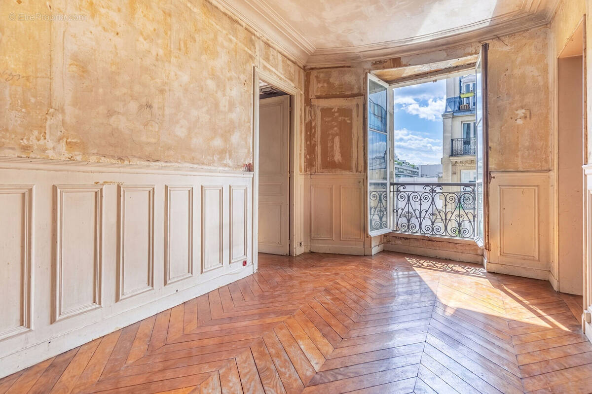 Appartement à PARIS-11E