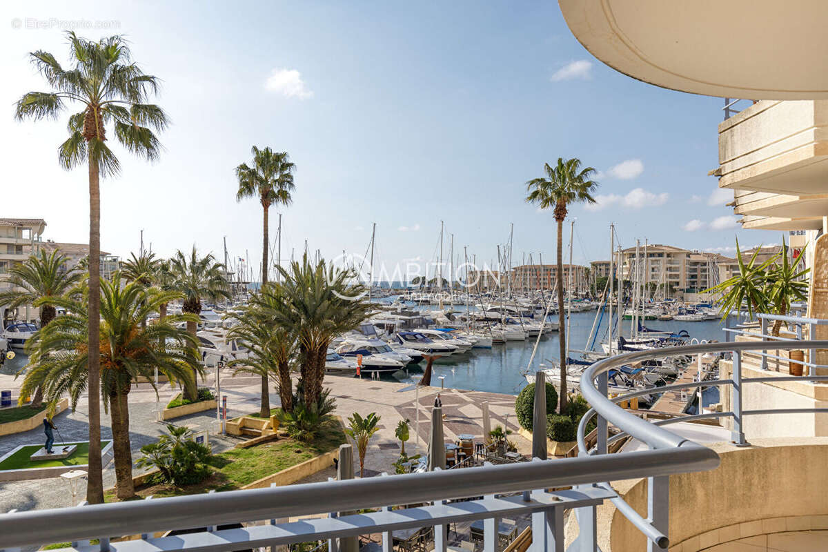 Appartement à FREJUS