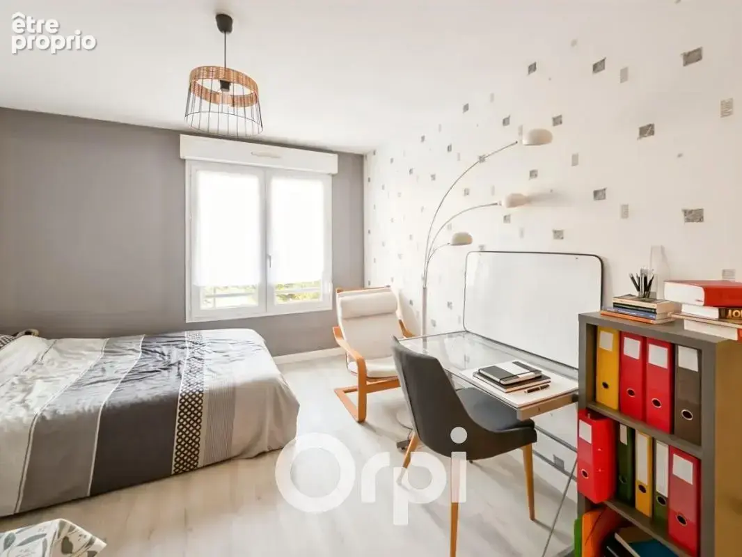 Studio 25 m² face à l’ices avec parking privatif - photo 2