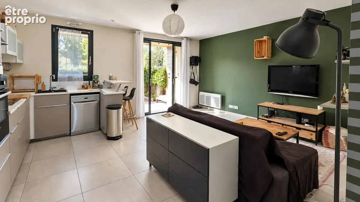 Appartement T2 avec terrasse et jardinet , parking, piscine - photo 9