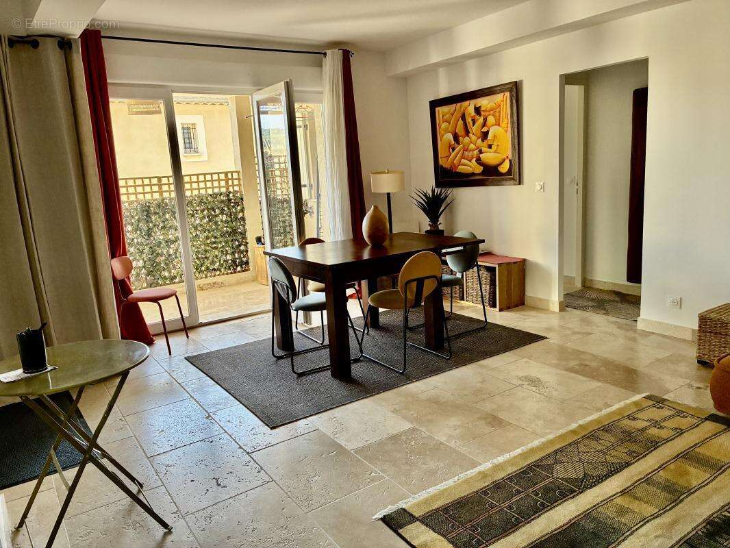 Appartement à EYGUIERES