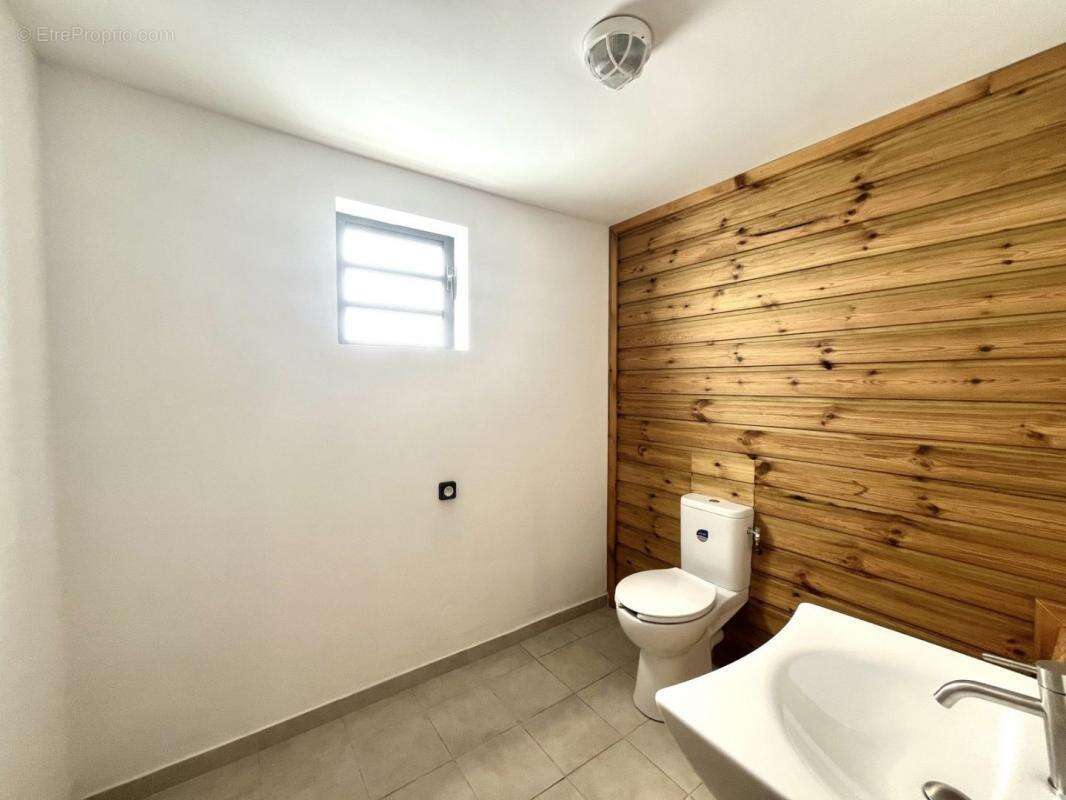 Maison à L&#039;ETANG-SALE