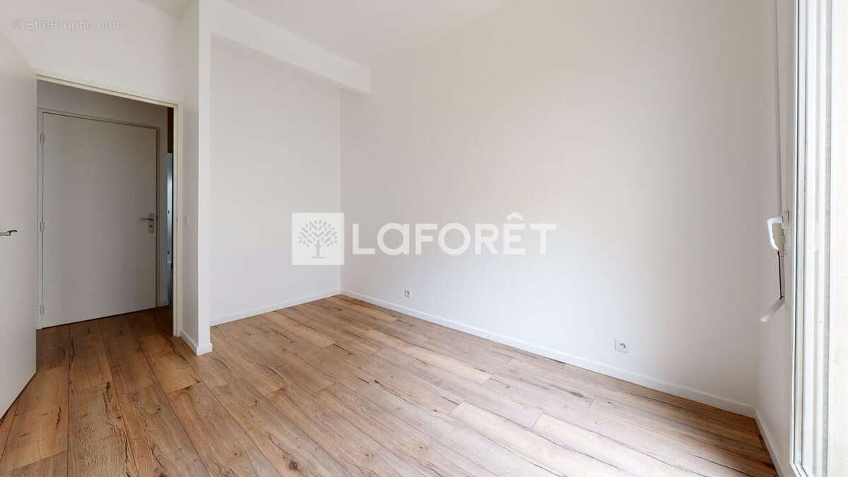 Appartement à NANTERRE