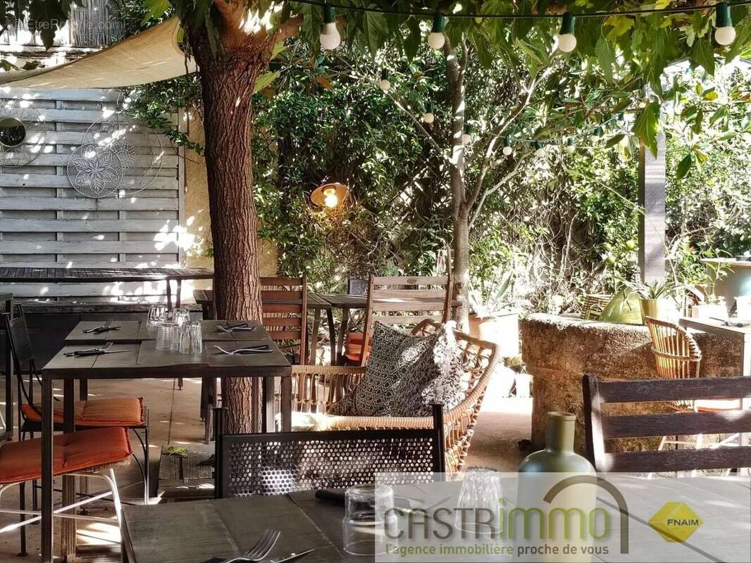 Commerce à CASTRIES