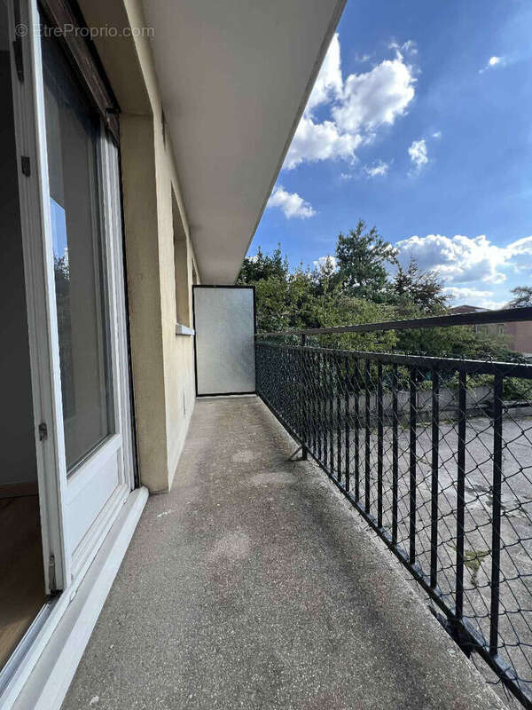 Appartement à ROSNY-SOUS-BOIS