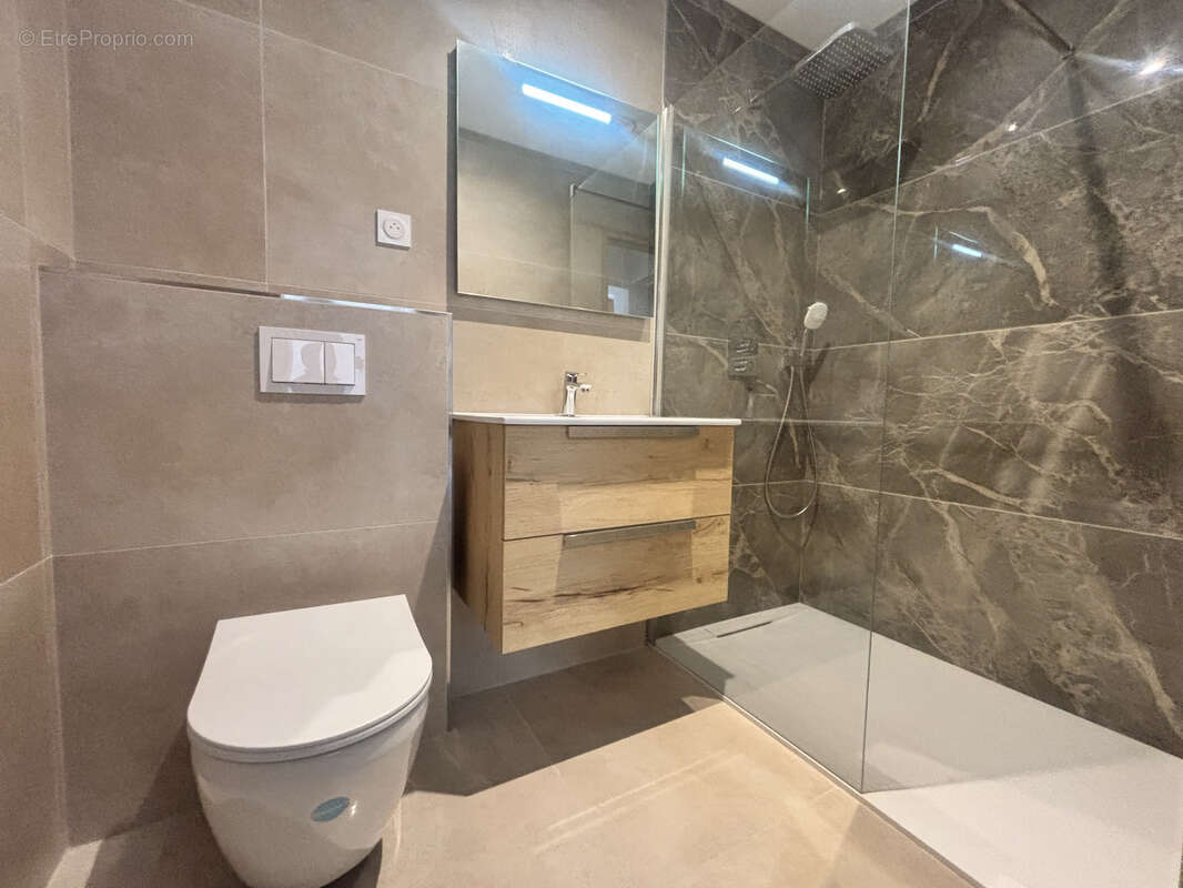 Appartement à CARRY-LE-ROUET