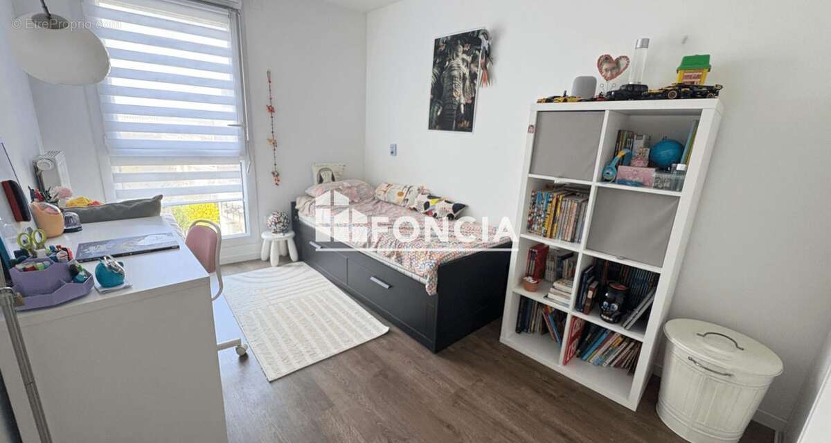 Appartement à FRESNES