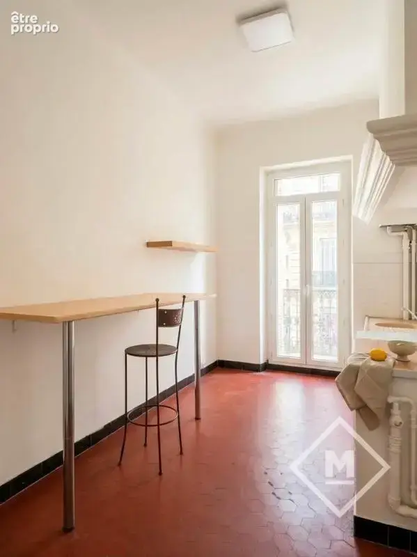 Vente magnifique appartement type 2 de 58m2 avec beaucoup de cachet dans une bel immeuble secteur Paradis Carré d'or 13008 Marse - photo 5