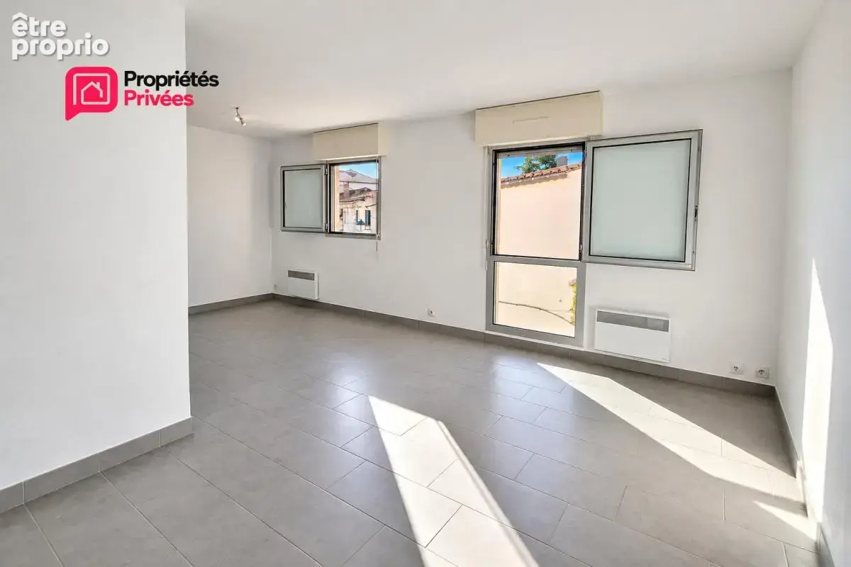 Uzès en exclusivité  studio 44,36 m²  dernier étage  plein sud parking privatif - photo 3